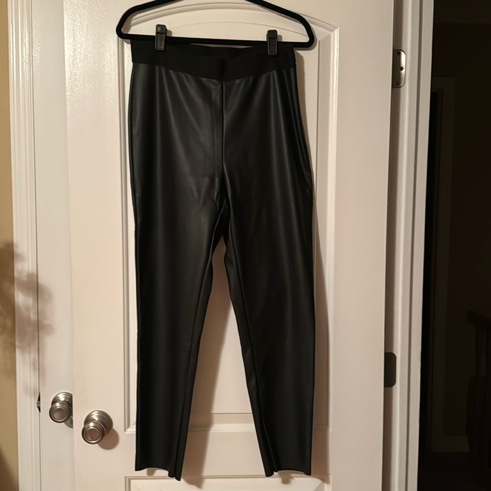 Gorgeous black leather look leggings/straight legged fitted pants
